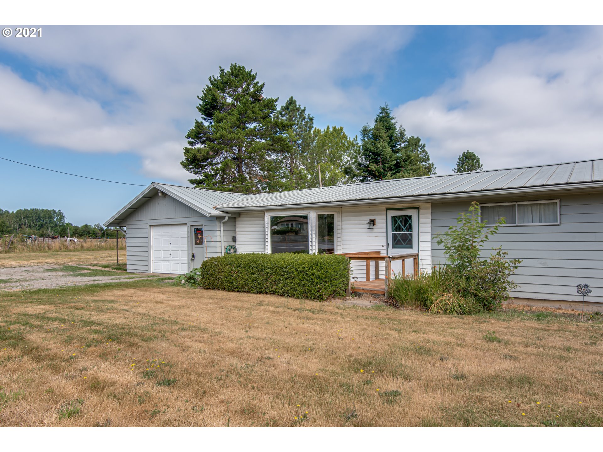 1716 Northeast 219th Street Ridgefield, WA 98642 - Photo 5 of 30