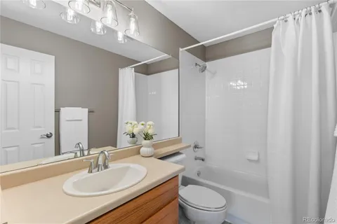 $1,050,000 | 10148 Mockingbird Lane, Highlands Ranch, CO 80129