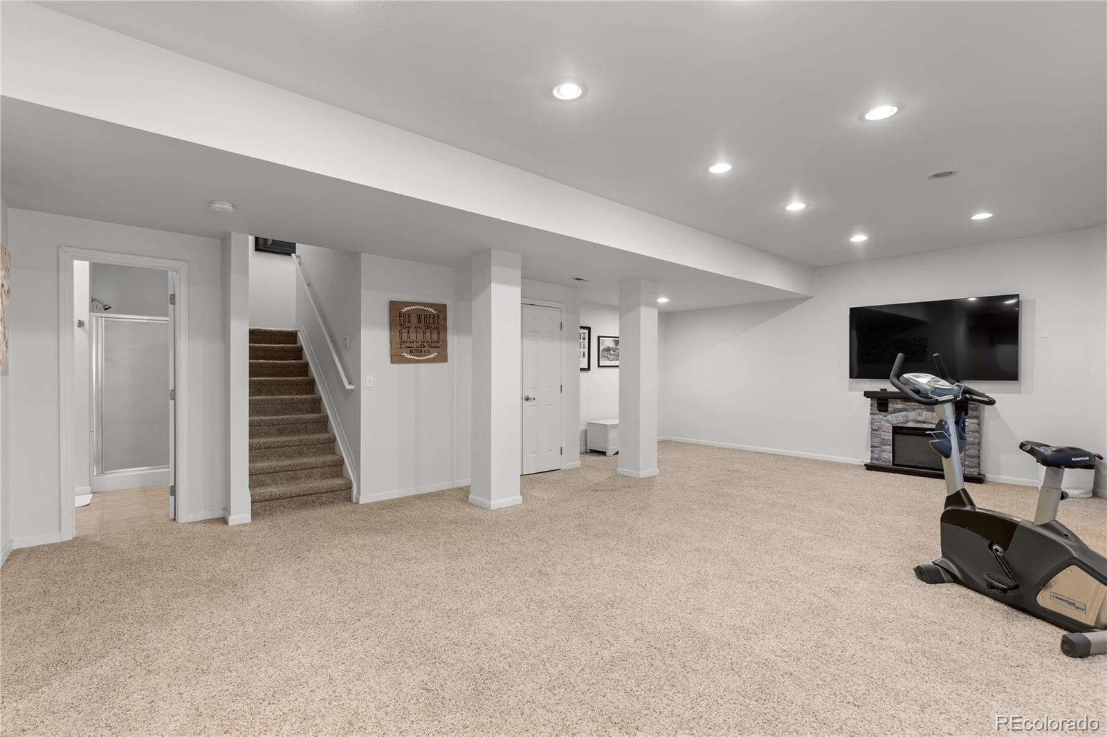 10148 Mockingbird Lane Highlands Ranch, CO 80129 - Photo 38 of 49