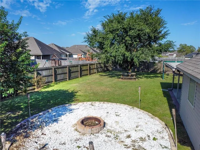 $2,000 | 42365 Pebblestone Avenue, Prairieville, LA 70769