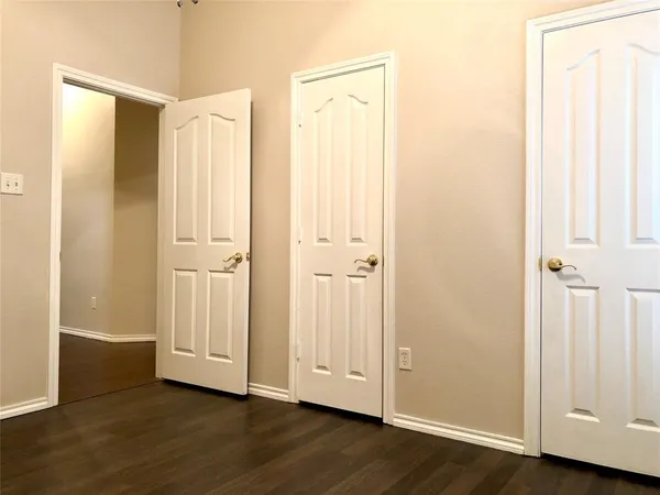 $2,550 | 1216 Badbury Lane, Grand Prairie, TX 75052