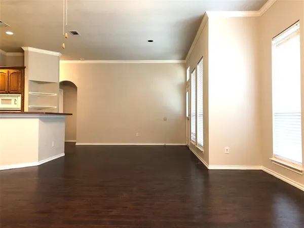 $2,550 | 1216 Badbury Lane, Grand Prairie, TX 75052