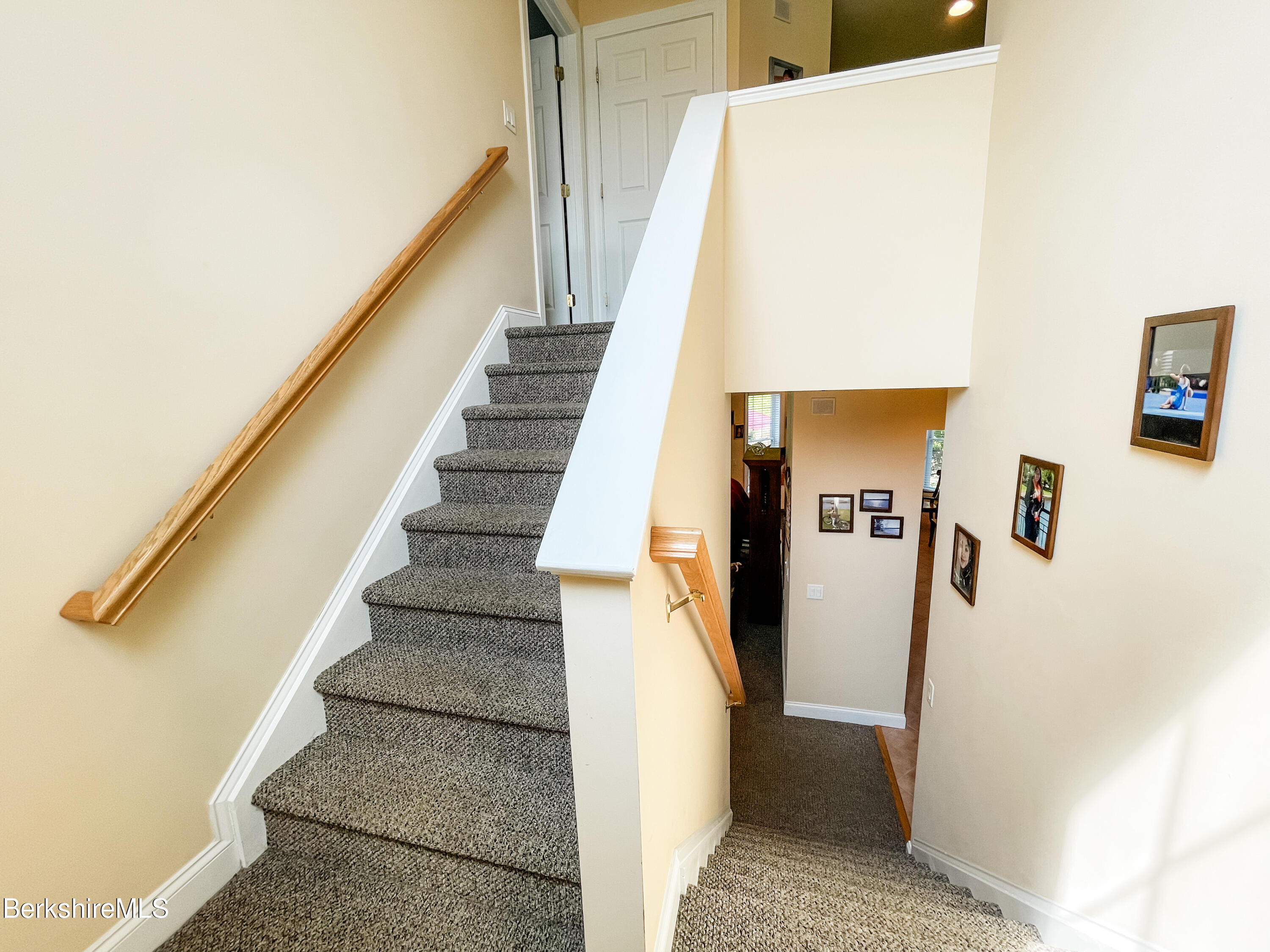 22 Alpine Trail Pittsfield, MA 01201 - Photo 24 of 35 a view of entryway