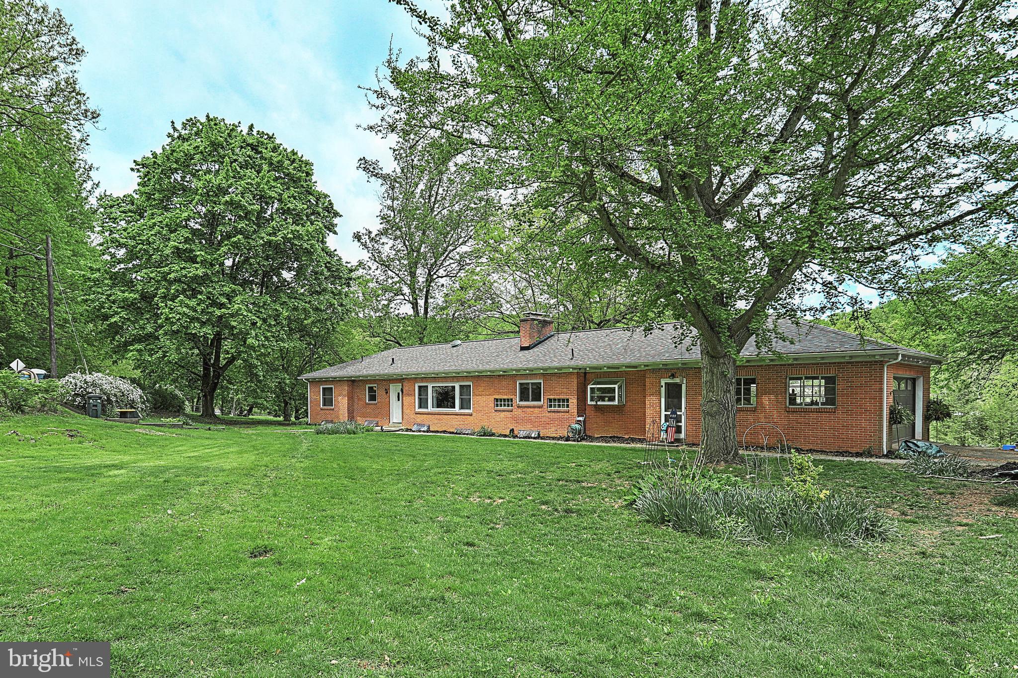 60 Maple Grove Road Hanover, PA 17331 - Photo 4 of 44 Gallery Image 4