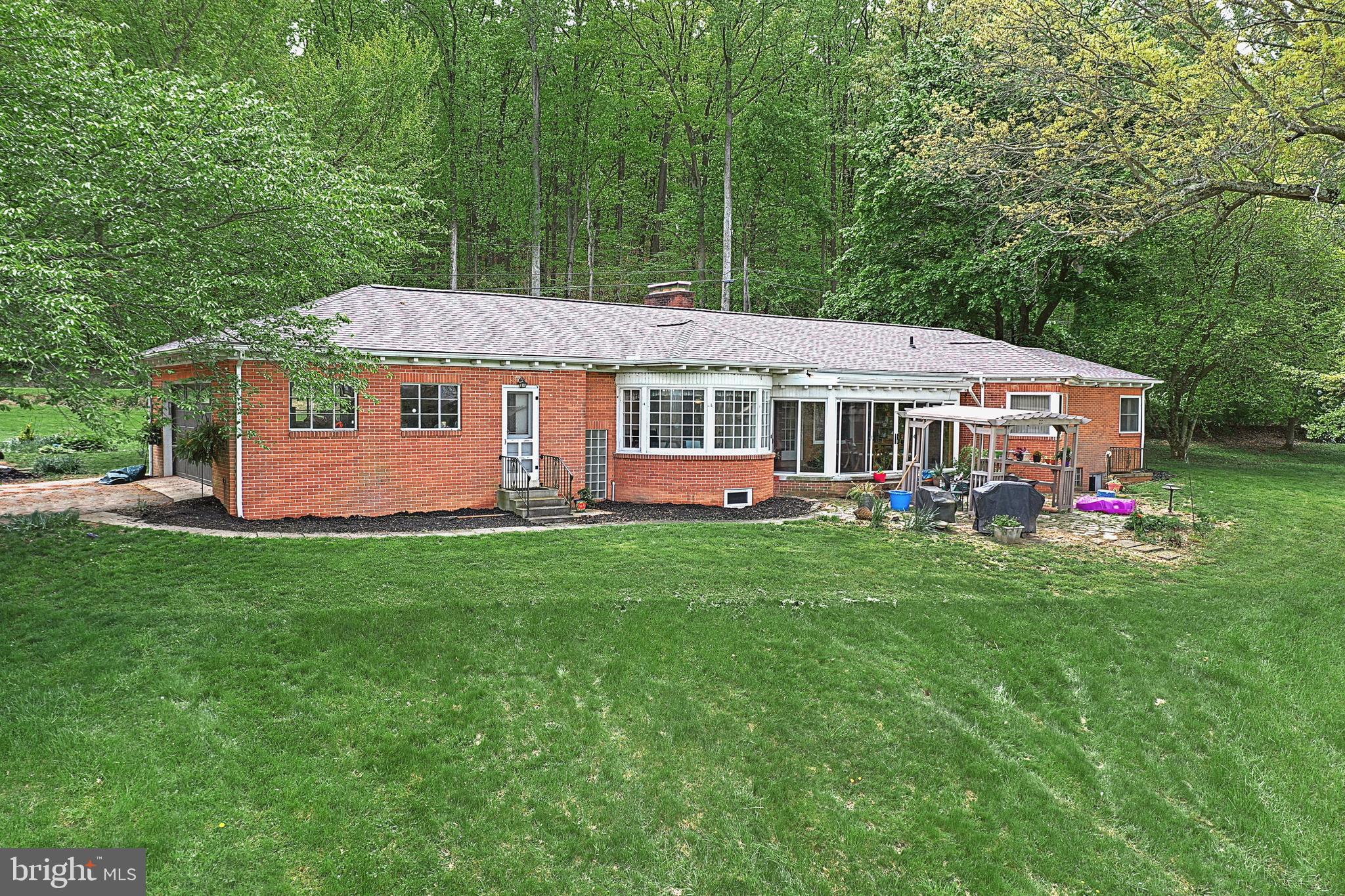 60 Maple Grove Road Hanover, PA 17331 - Photo 6 of 44 Gallery Image 6