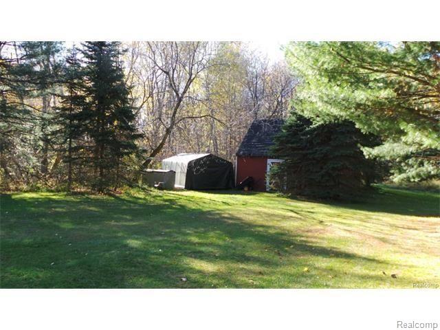 3155 Stanton Road Lake Orion, MI 48362 - Photo 22 of 24 back.jpg