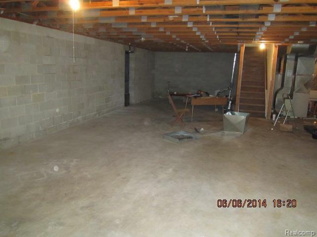 4265 Stanley Road Columbiaville, MI 48421 - Photo 10 of 23 4265_Stanley_(30).jpg