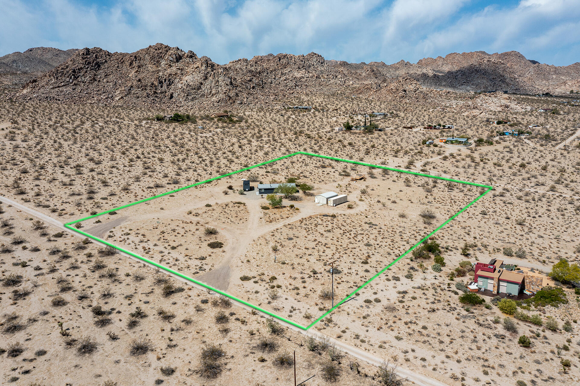 7122 Sunkist Road Joshua Tree, CA 92252 - Photo 12 of 61 a view of a mountain with a mountain