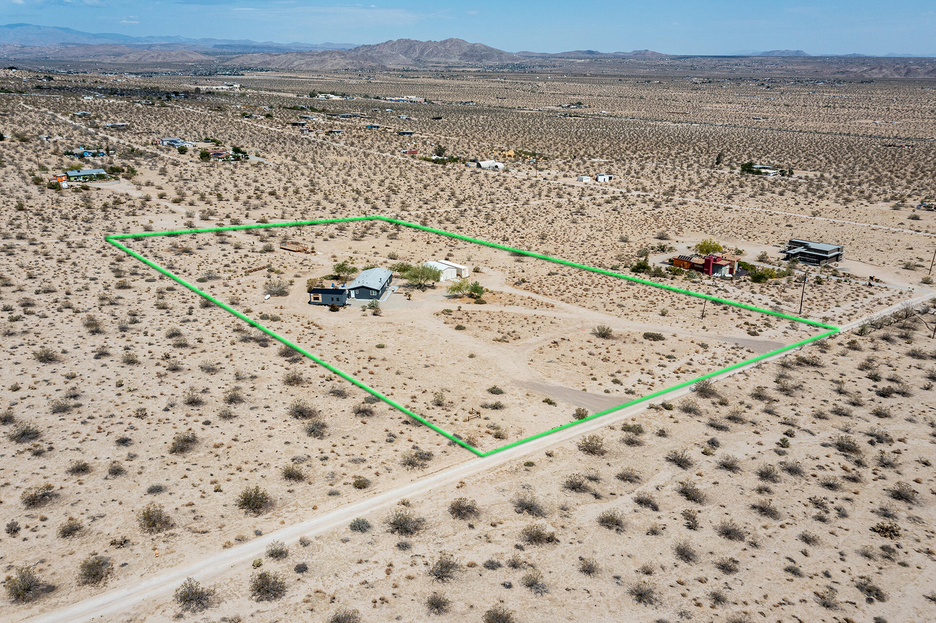 7122 Sunkist Road Joshua Tree, CA 92252 - Photo 18 of 61 a view of ocean view and mountain view