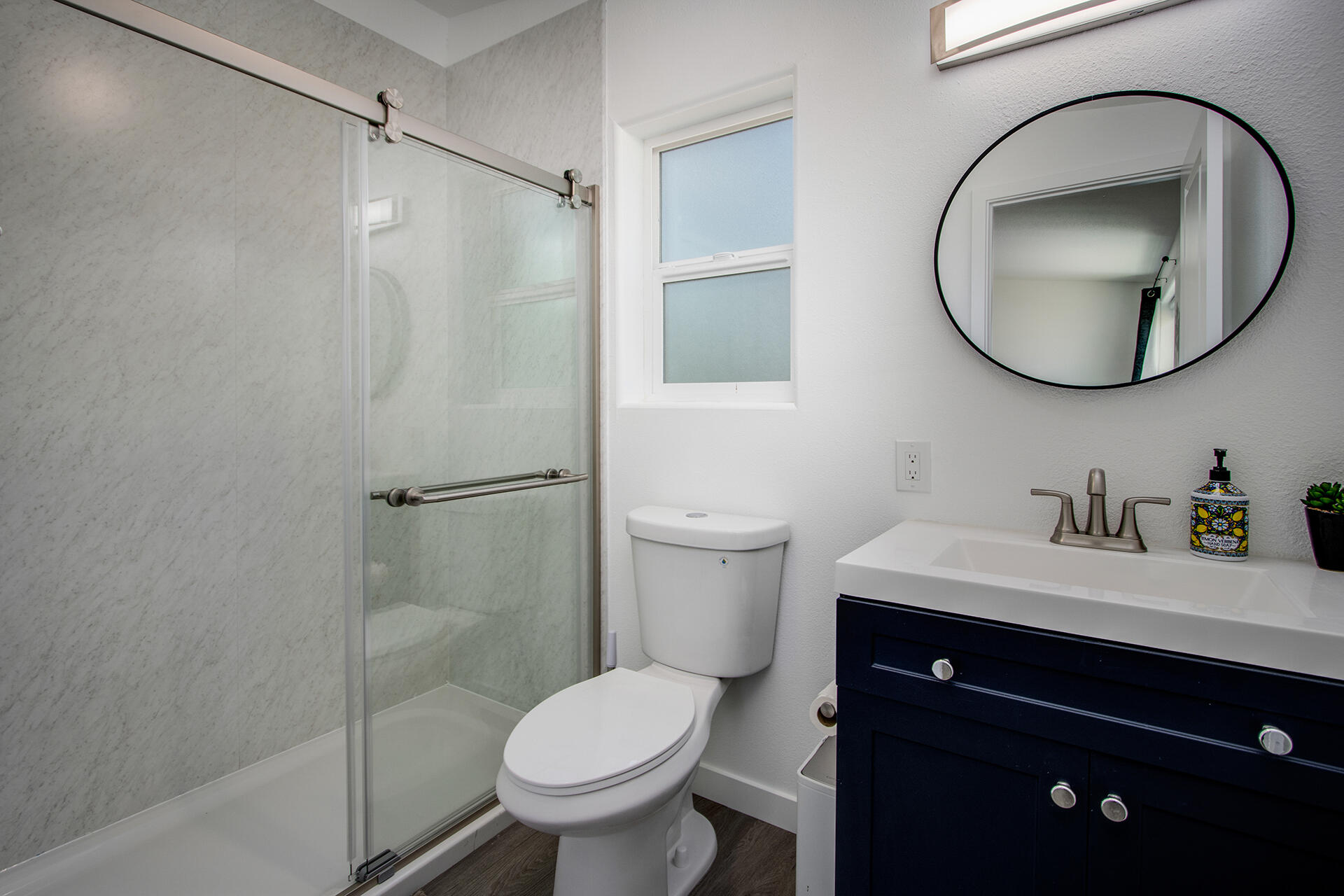 7122 Sunkist Road Joshua Tree, CA 92252 - Photo 60 of 61 a bathroom with a sink toilet and a mirror