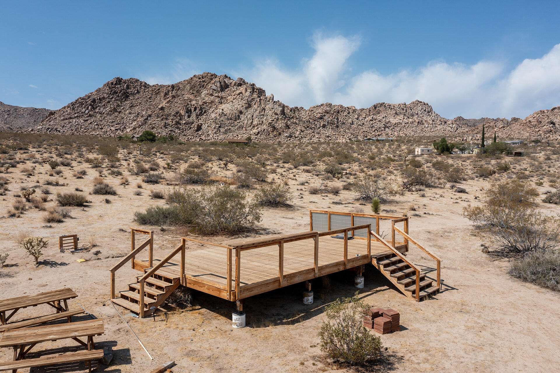 7122 Sunkist Road Joshua Tree, CA 92252 - Photo 9 of 61 a view of a terrace