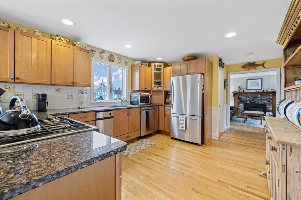 5 Haley Road Marblehead, MA 01945 - Photo 10 of 37