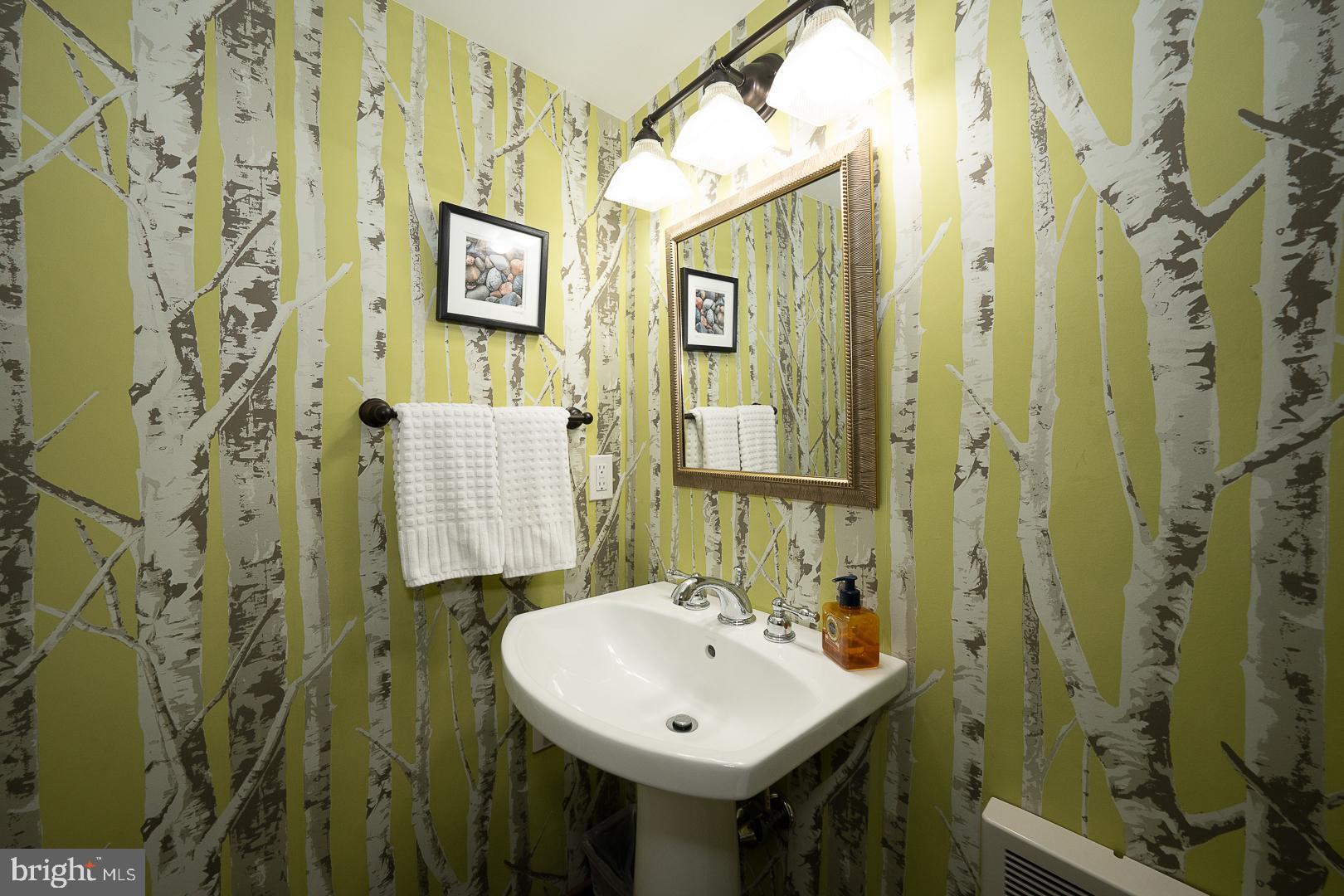 709 North Valley Forge Road Devon, PA 19333 - Photo 17 of 51 Powder Room