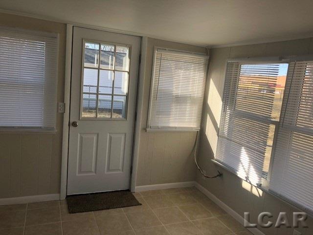 715 Springbrook Avenue Adrian, MI 49221 - Photo 10 of 10 50007765-9.JPG