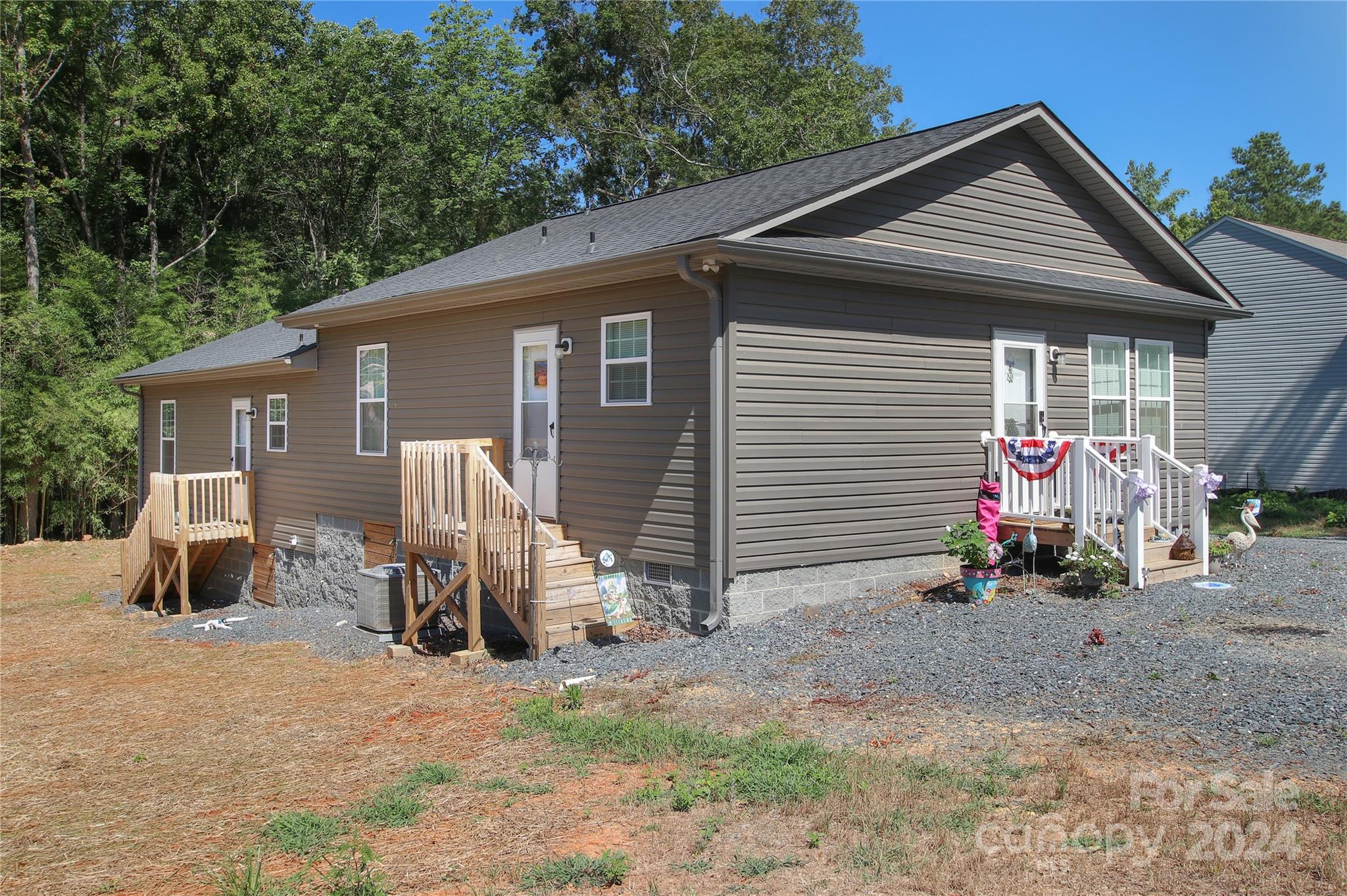 411 A & B Spring Street Denton, NC 27239 - Photo 1 of 24 Gallery Image 1