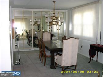 487 Pinewood Road Philadelphia, PA 19116 - Photo 3 of 6 Gallery Image 3