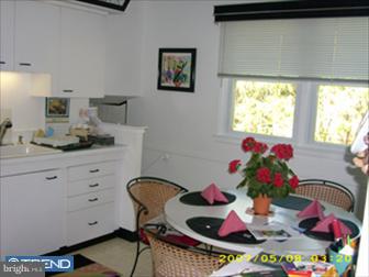 487 Pinewood Road Philadelphia, PA 19116 - Photo 5 of 6 Gallery Image 5