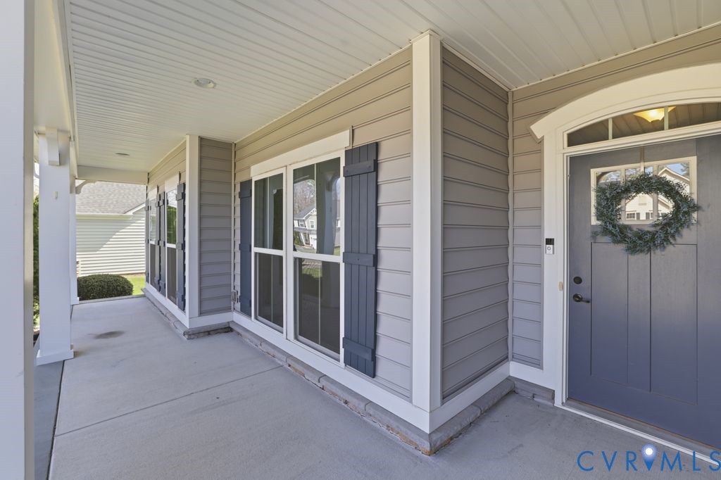 8712 Bailey Hill Road Midlothian, VA 23112 - Photo 4 of 46