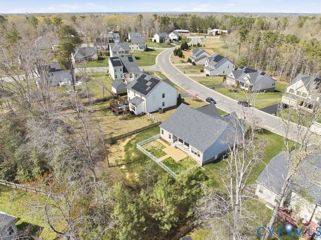 8712 Bailey Hill Road Midlothian, VA 23112 - Photo 45 of 46 an aerial view of a house with a garden