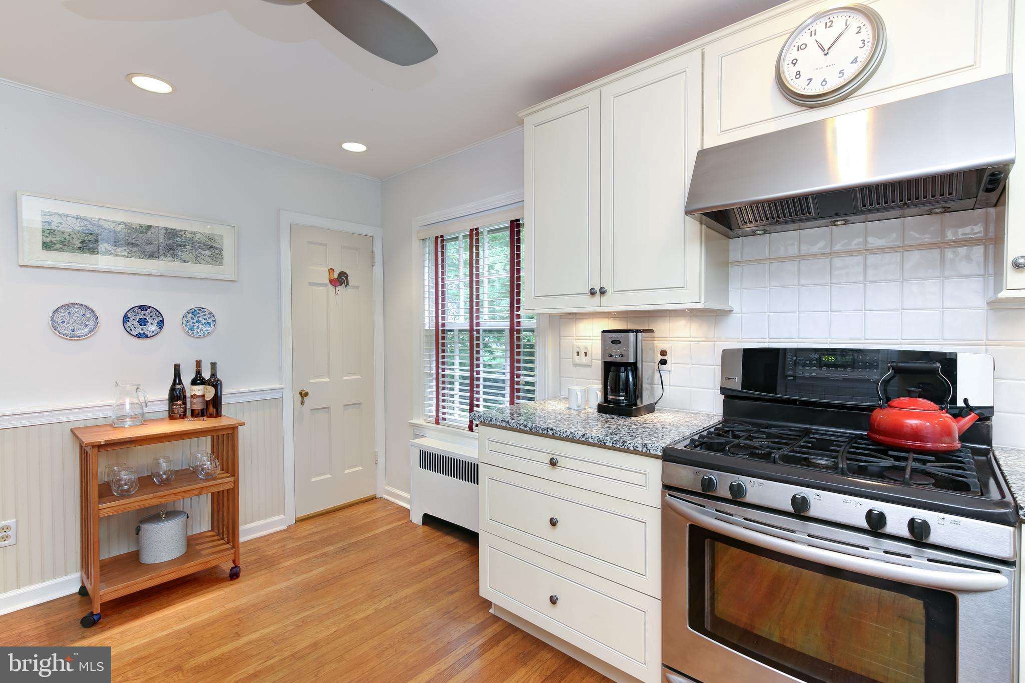 37 Green Valley Road Wallingford, PA 19086 - Photo 16 of 33