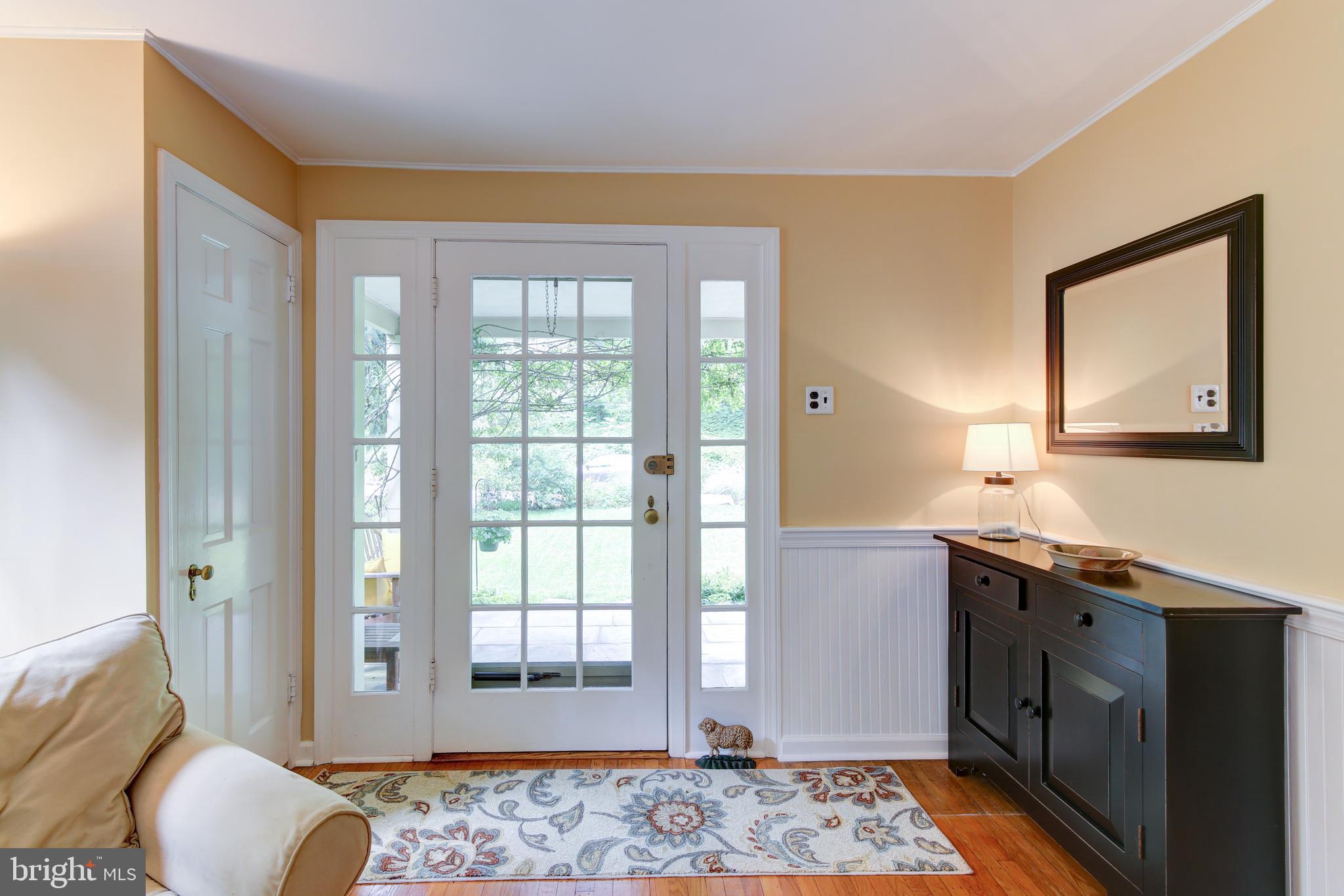 37 Green Valley Road Wallingford, PA 19086 - Photo 3 of 33