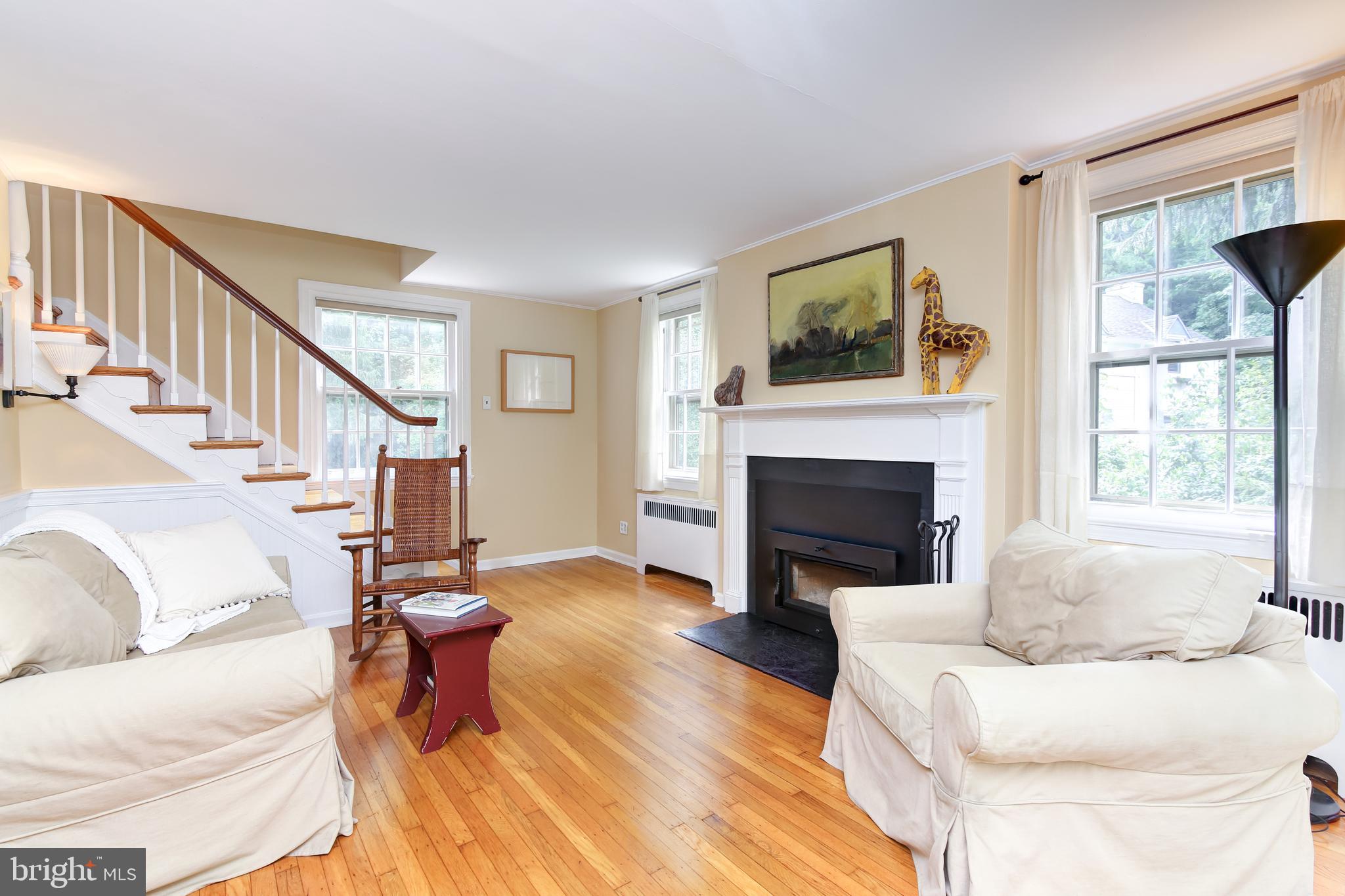 37 Green Valley Road Wallingford, PA 19086 - Photo 4 of 33