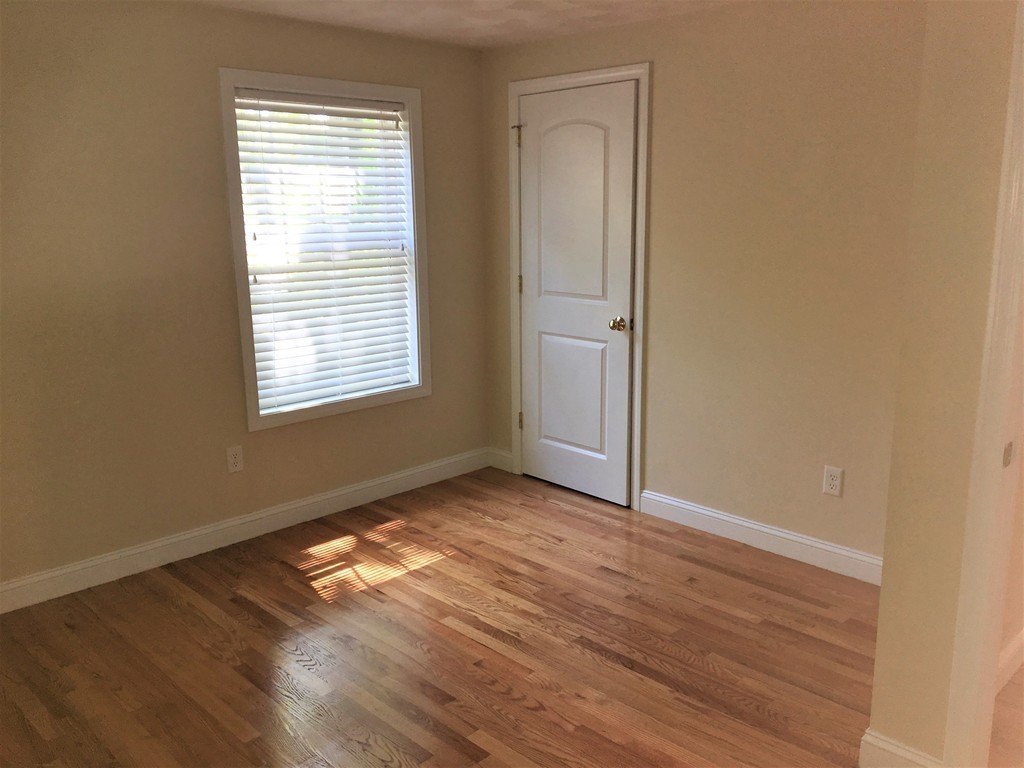 42 Glen Road Swampscott, MA 01907 - Photo 16 of 28 Gallery Image 16