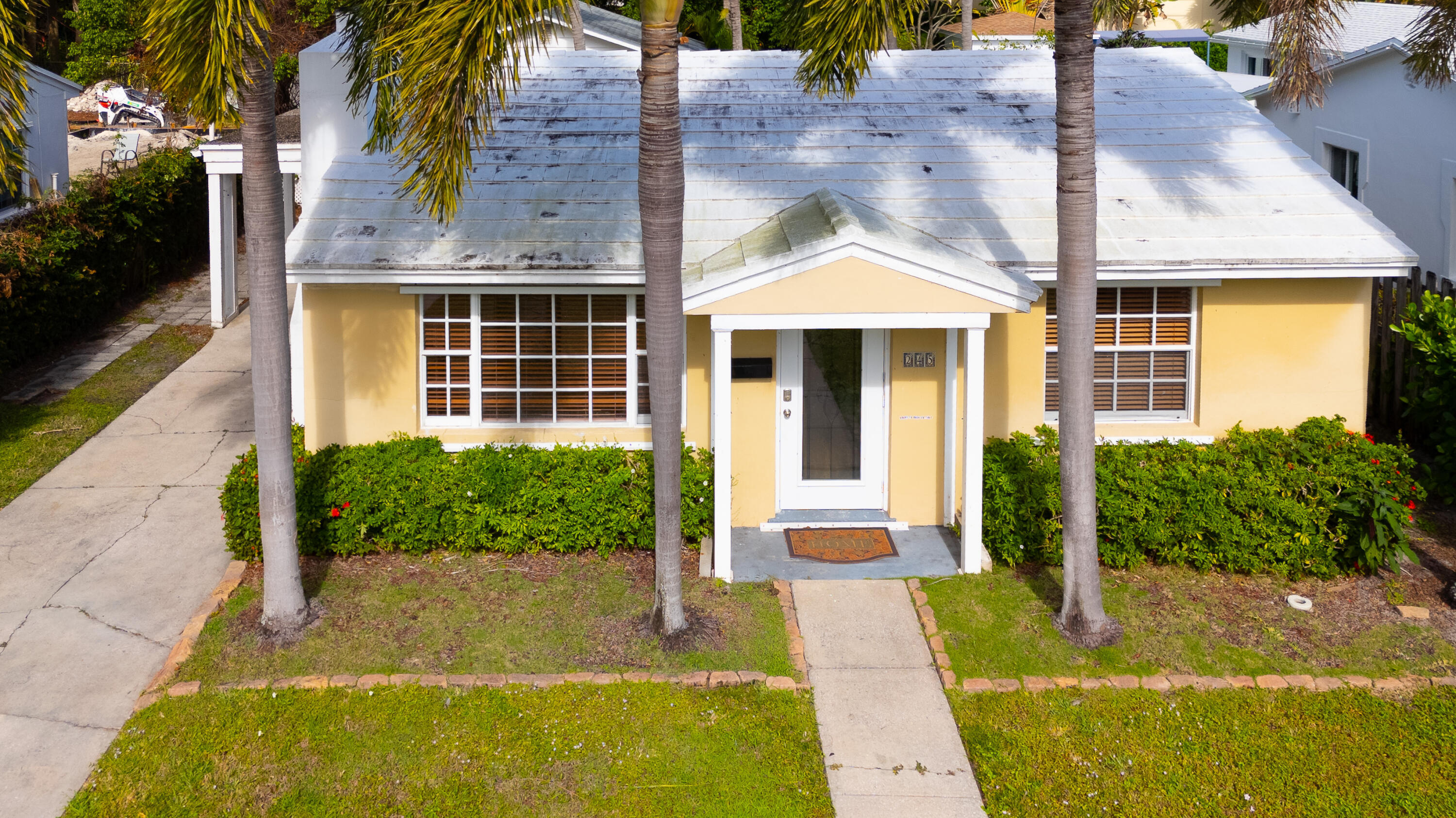 245 Cortez Road West Palm Beach, FL 33405 - Photo 1 of 32 Front