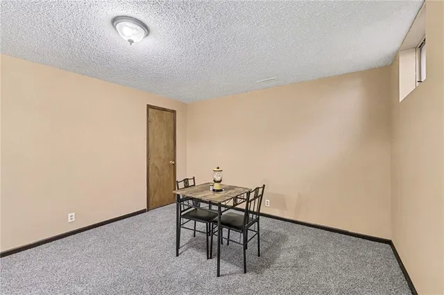 $258,000 | 4410 Rainbow Court, St. Joseph, MO 64506