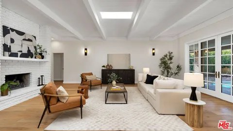 $2,399,000 | 4559 Morella Avenue, Studio City, CA 91607