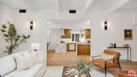$2,399,000 | 4559 Morella Avenue, Studio City, CA 91607