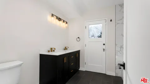 $2,399,000 | 4559 Morella Avenue, Studio City, CA 91607