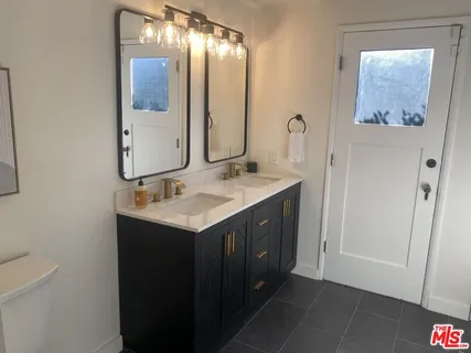 $2,399,000 | 4559 Morella Avenue, Studio City, CA 91607