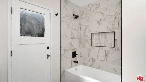 $2,399,000 | 4559 Morella Avenue, Studio City, CA 91607