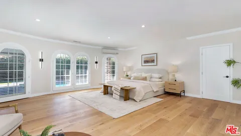 $2,399,000 | 4559 Morella Avenue, Studio City, CA 91607