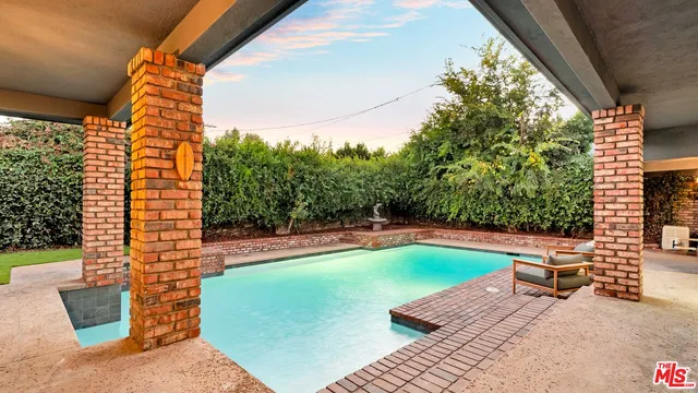 $2,499,000 | 4559 Morella Avenue, Studio City, CA 91607