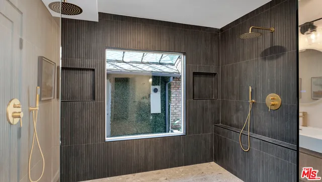 $2,499,000 | 4559 Morella Avenue, Studio City, CA 91607