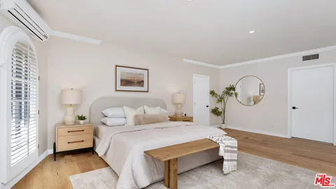 $2,399,000 | 4559 Morella Avenue, Studio City, CA 91607