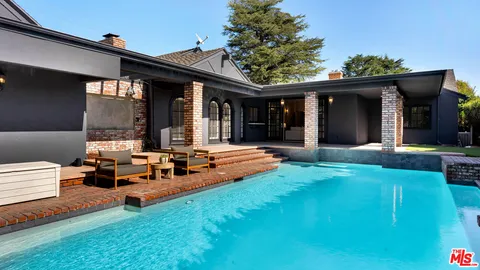 $2,399,000 | 4559 Morella Avenue, Studio City, CA 91607