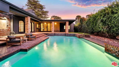 $2,399,000 | 4559 Morella Avenue, Studio City, CA 91607