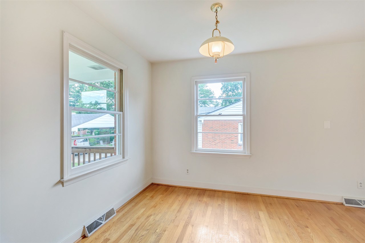 1419 Rutledge Avenue Charlottesville, VA 22903 - Photo 4 of 18 Gallery Image 4