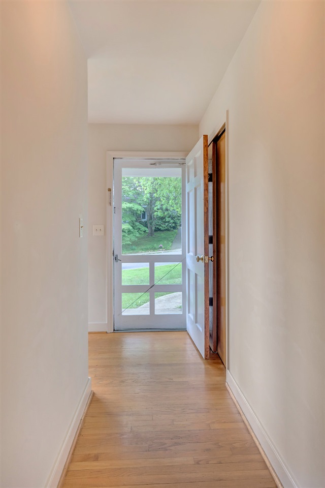 1419 Rutledge Avenue Charlottesville, VA 22903 - Photo 8 of 18 Gallery Image 8