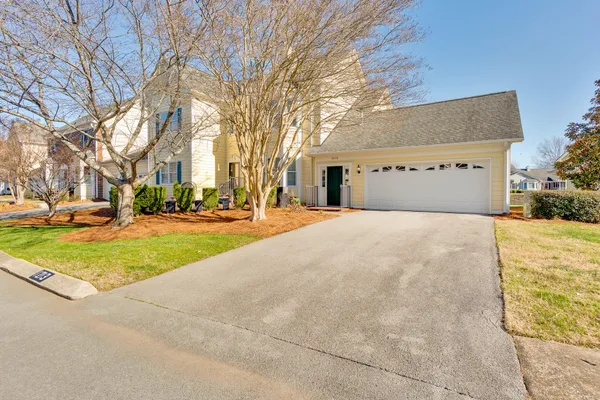 $430,000 | 1213 Bridgewater Lane, Chattanooga, TN 37405