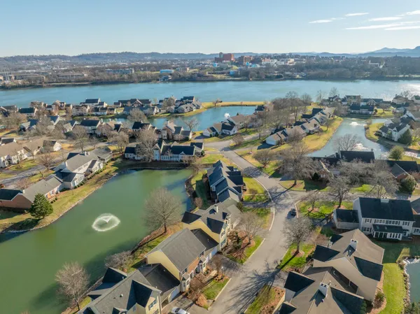 $430,000 | 1213 Bridgewater Lane, Chattanooga, TN 37405