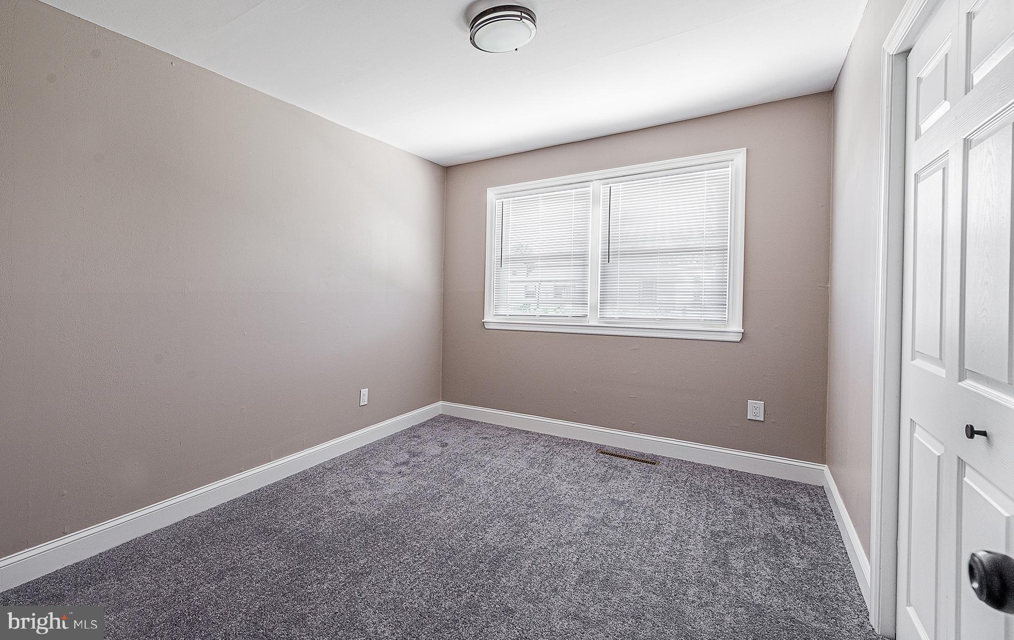 471 Flanders Road Bellmawr, NJ 08031 - Photo 13 of 17 Bedroom 3