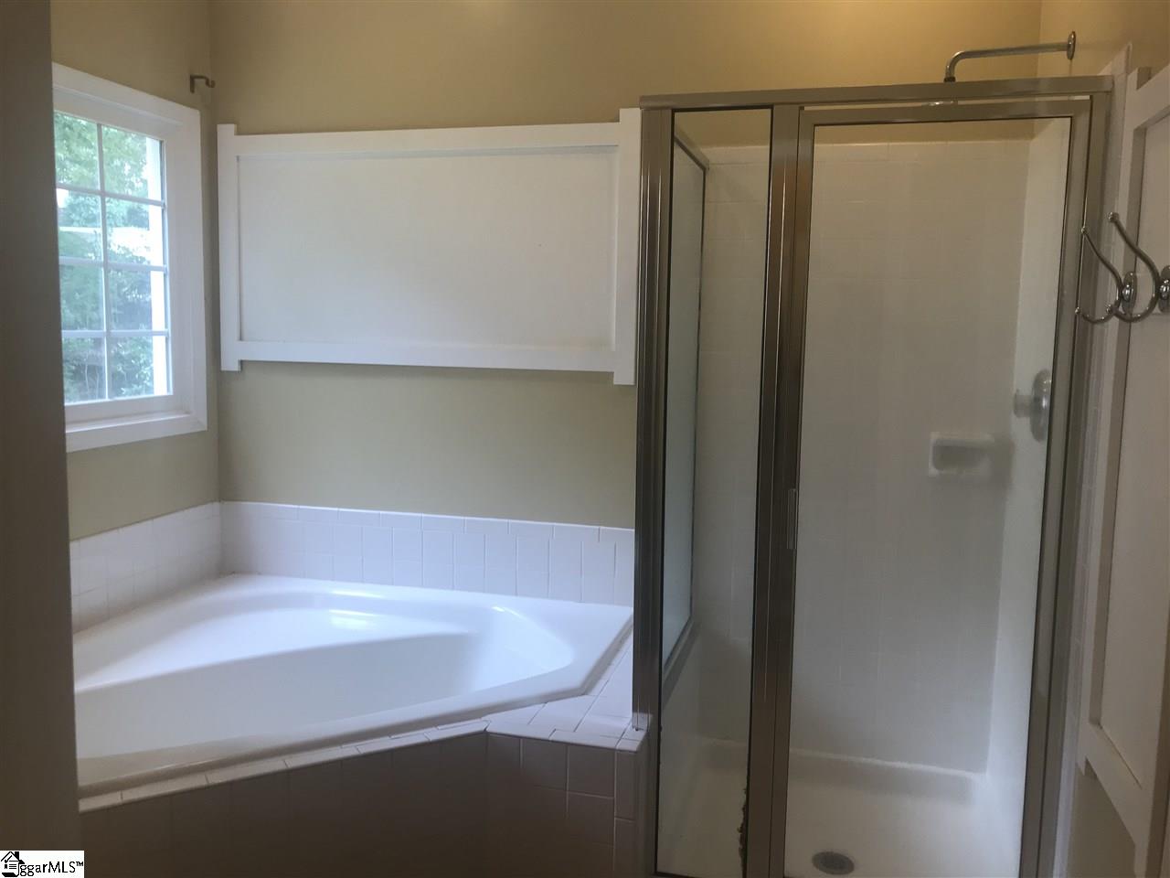 146 Timberleaf Drive Duncan, SC 29334 - Photo 11 of 25 Gallery Image 11