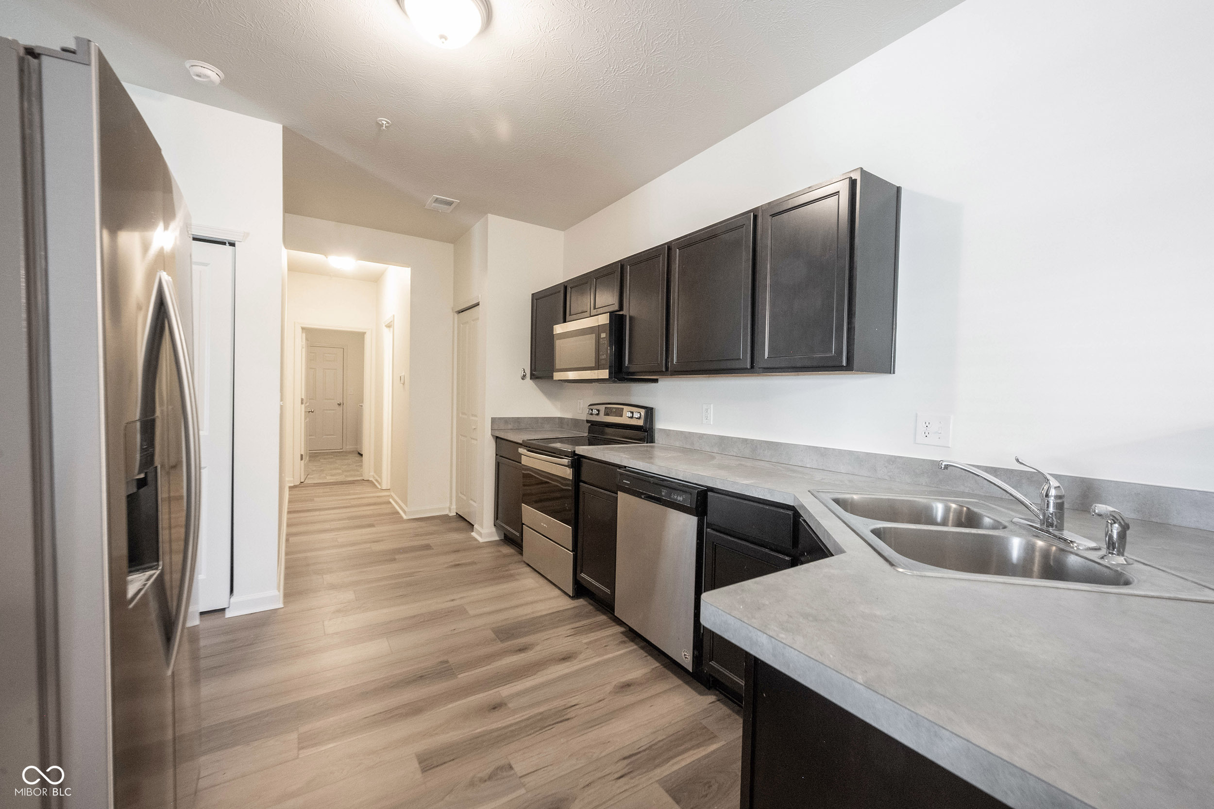 12015 Zircon Lane, Unit 900 Fishers, IN 46038 - Photo 12 of 34