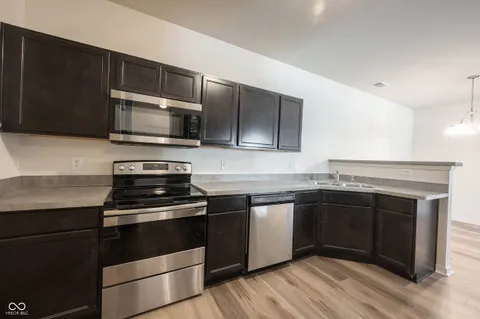 $1,700 | 12015 Zircon Lane, Unit 900, Fishers, IN 46038