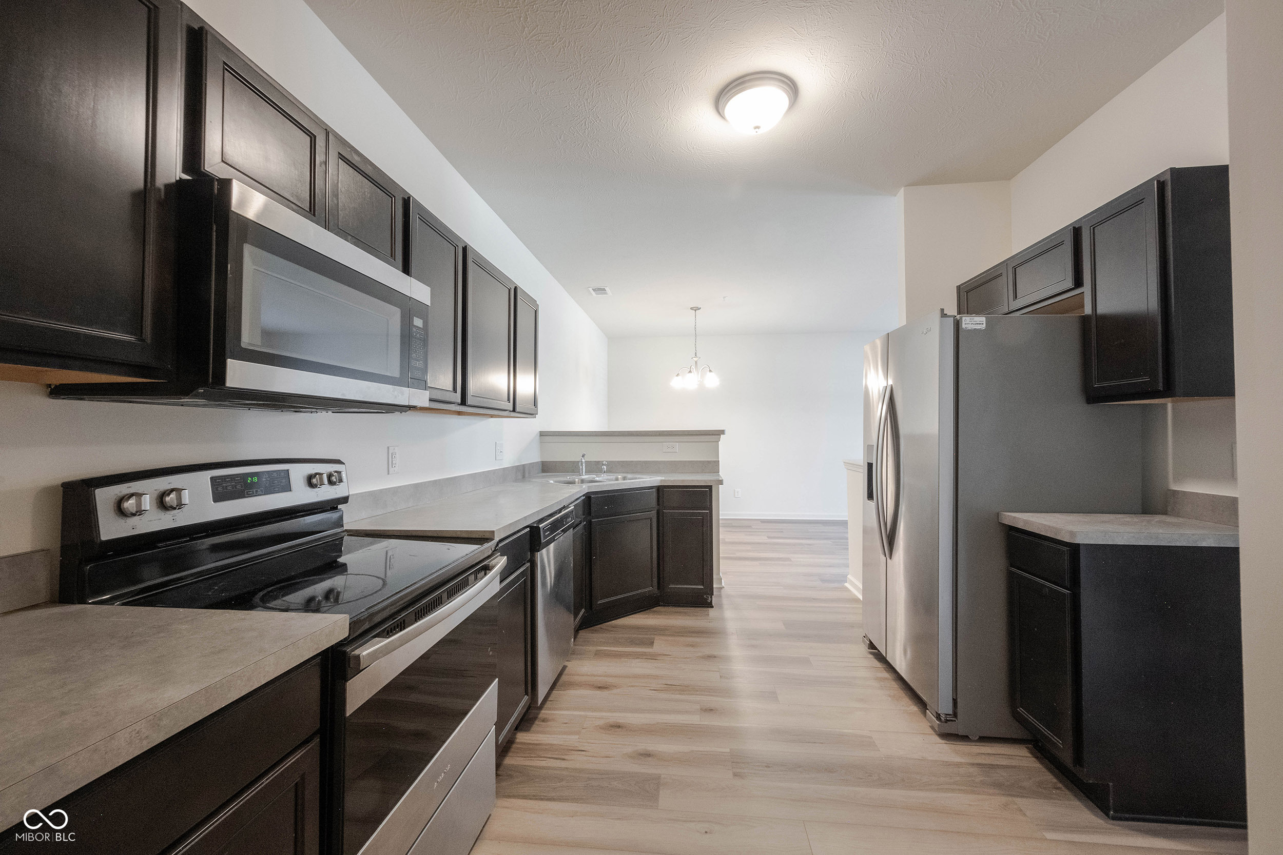 12015 Zircon Lane, Unit 900 Fishers, IN 46038 - Photo 15 of 34