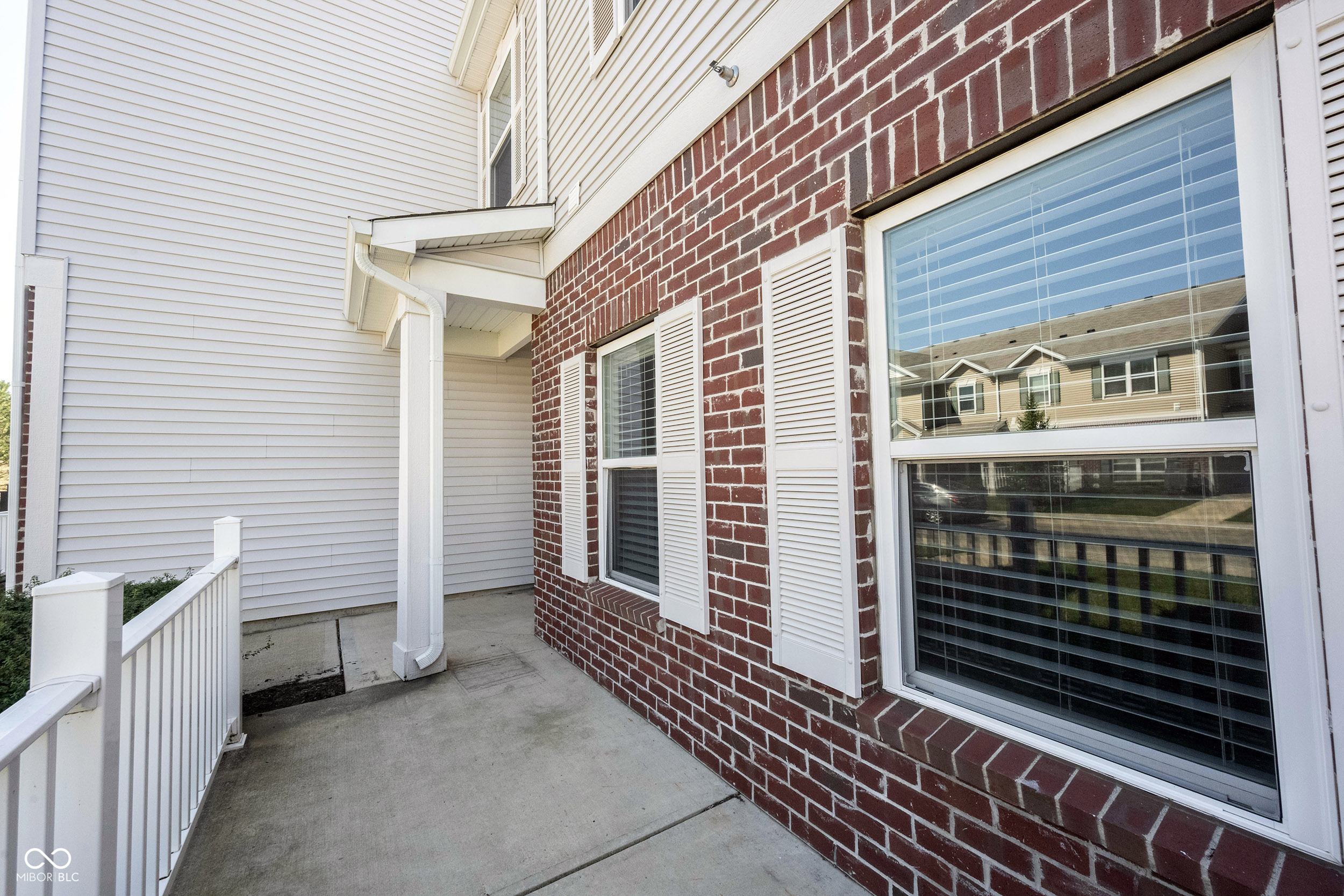 12015 Zircon Lane, Unit 900 Fishers, IN 46038 - Photo 4 of 34